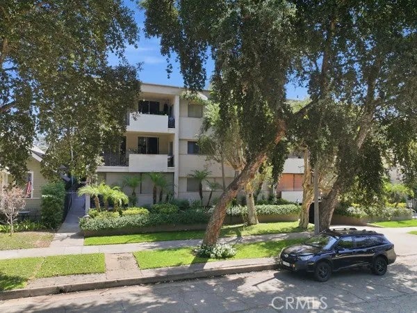 1810 Ramona 33