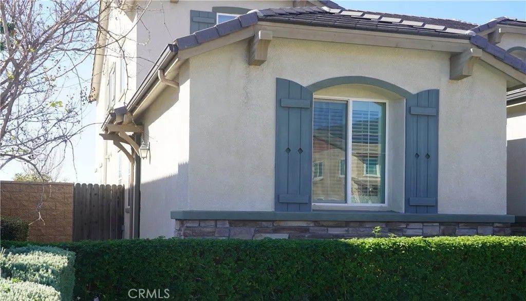 Photo of 16413 Rosa Linda Ln, Fontana, CA 92336 (MLS # CV26061945)
