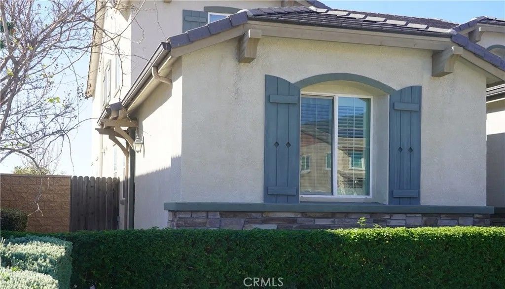 Photo of 16413 Rosa Linda Ln, Fontana, CA 92336 (MLS # CV26061945)