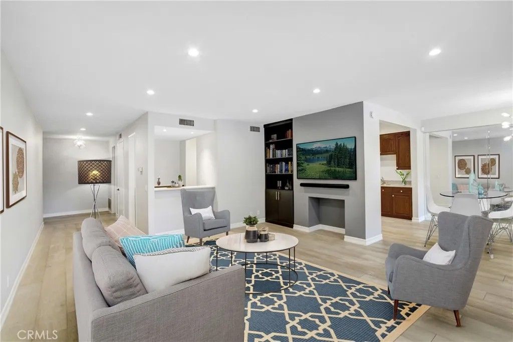 Photo of 4949 Genesta Avenue #104, Encino, CA 91316 (MLS # SR26003122)