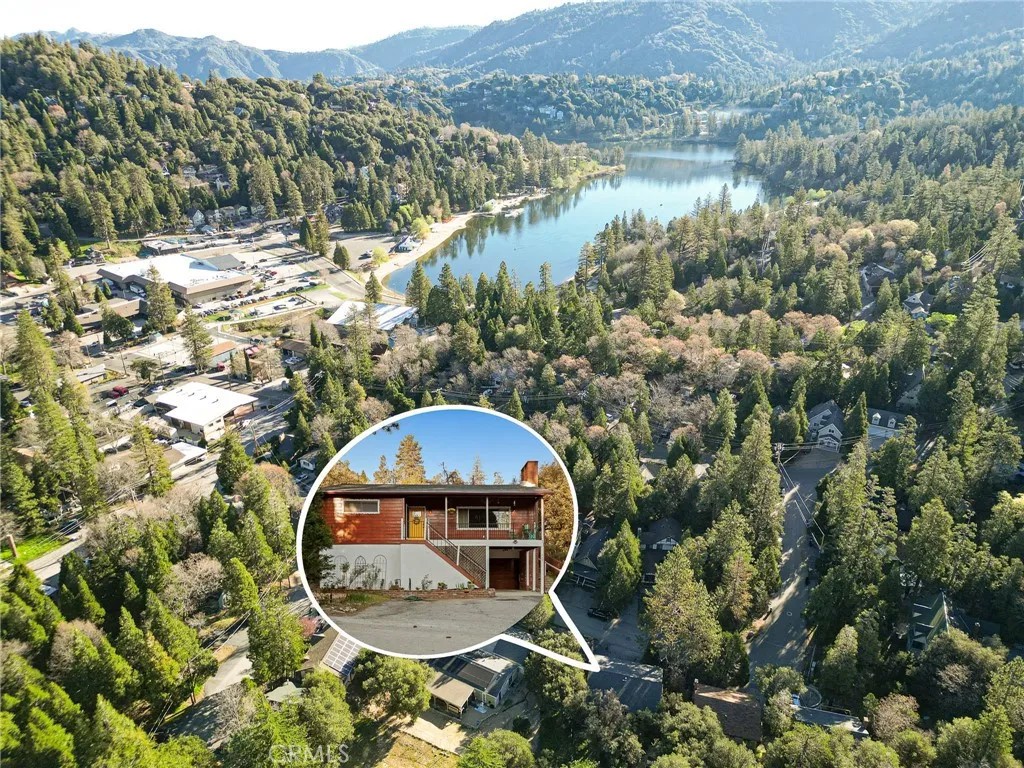 720 Rocky Loop