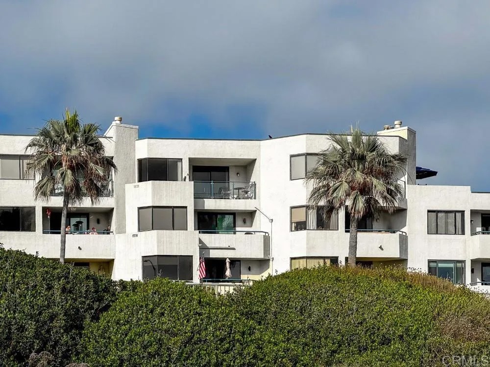 111 Tamarack 305