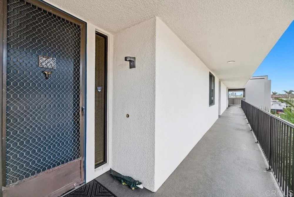 111 Tamarack 305