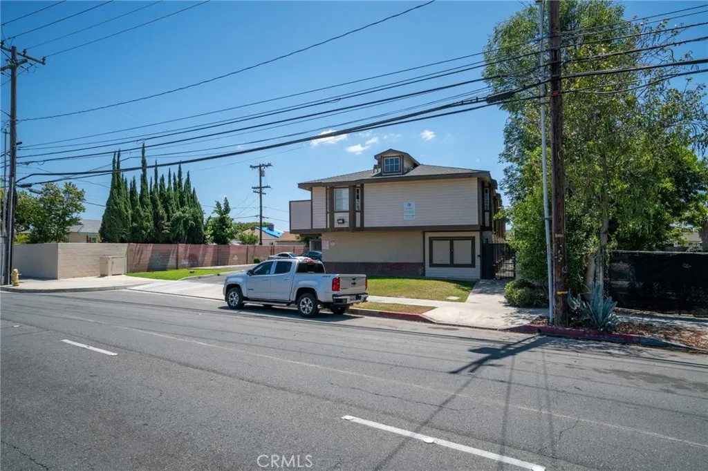 1280 E La Palma Avenue