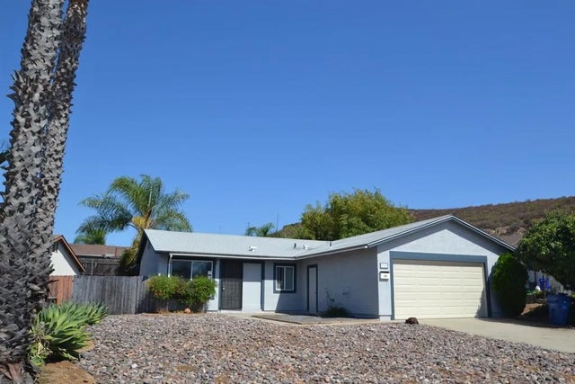 9925 Los Ranchitos Rd, Santee