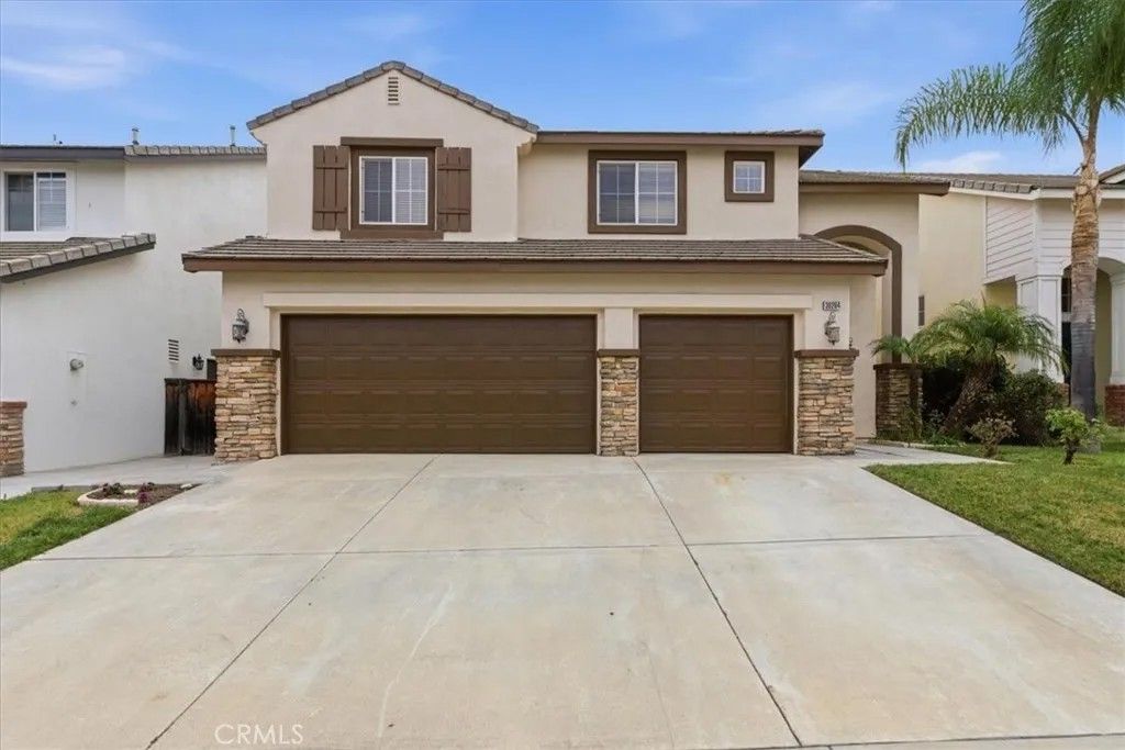 Photo of 39264 Memory Dr, Murrieta, CA 92563 (MLS # SW26032005)