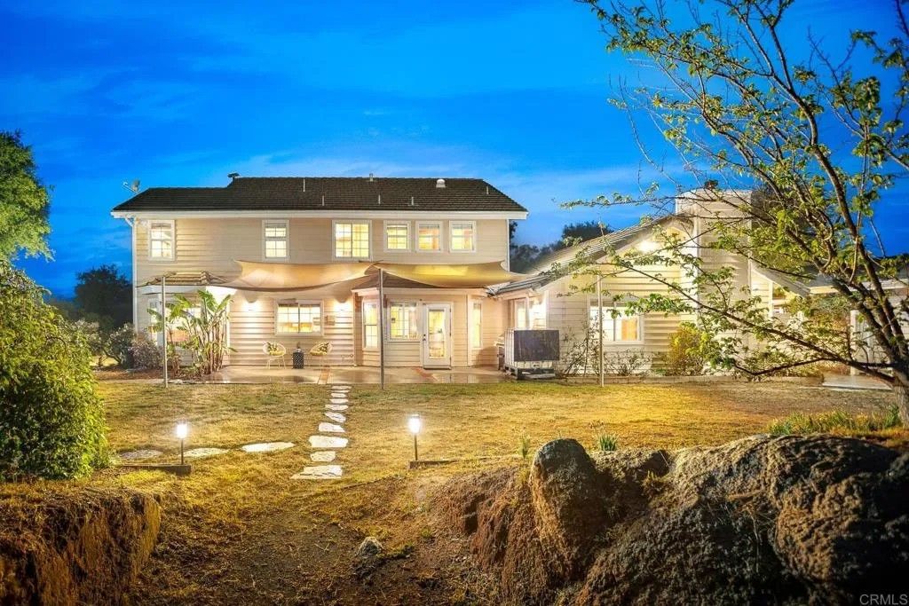 Photo of 15519 Villa Sierra Rd, Valley Center, CA 92082 (MLS # NDP2509617)