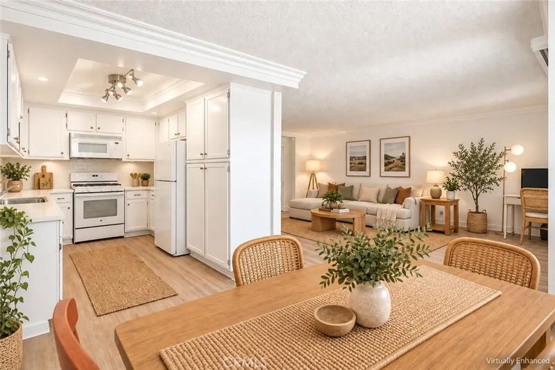 1110 W 10th Street 104