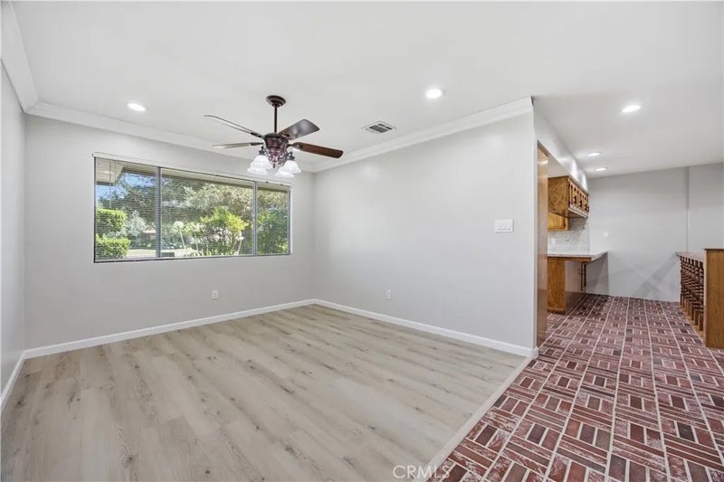11701 Palm