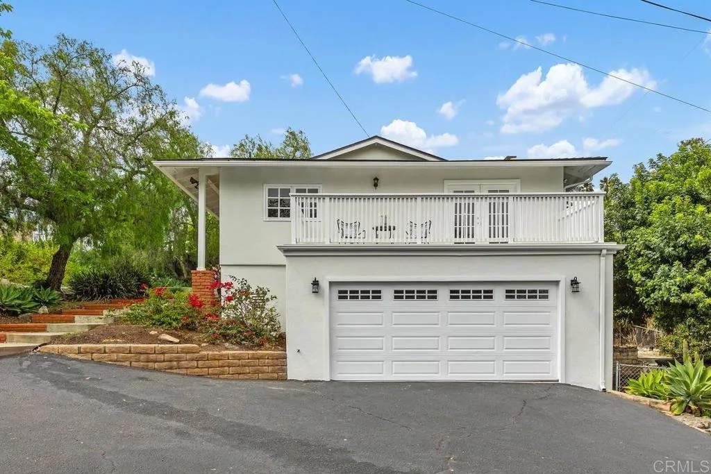 1271 Alta Vista Drive
