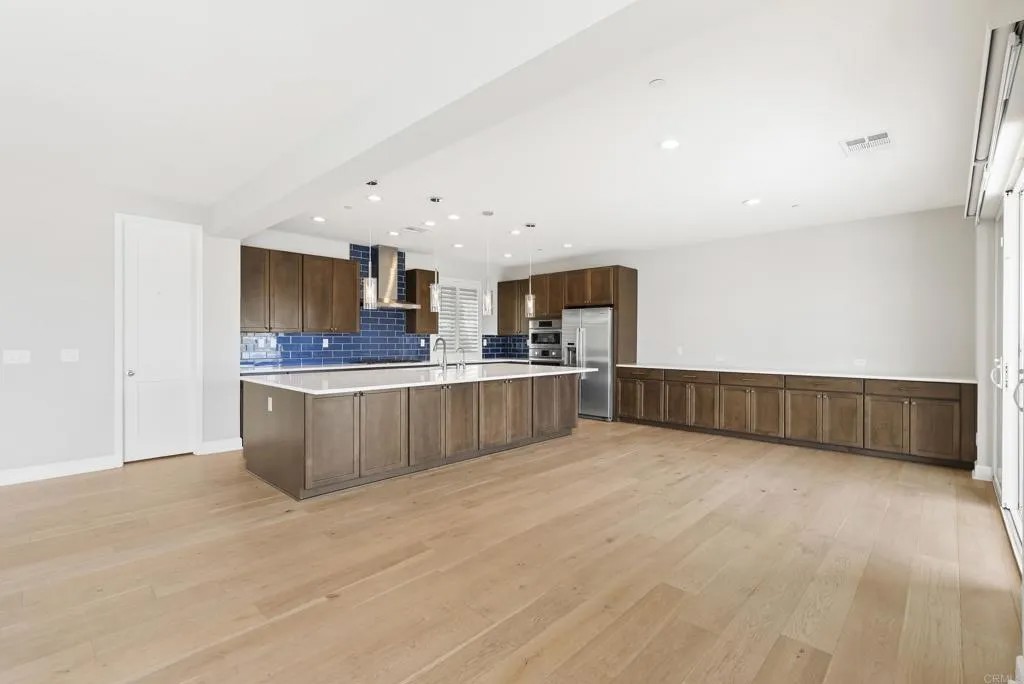 1743 La Cumbre Avenue