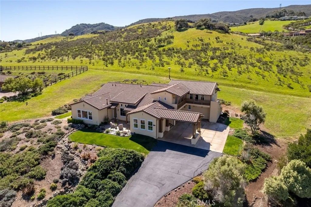 Photo of 1675 Nasella Lane, San Luis Obispo, CA 93405 (MLS # SC26040672)