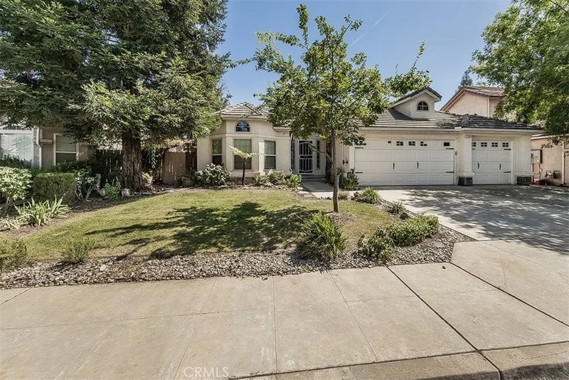 6589 E Michigan