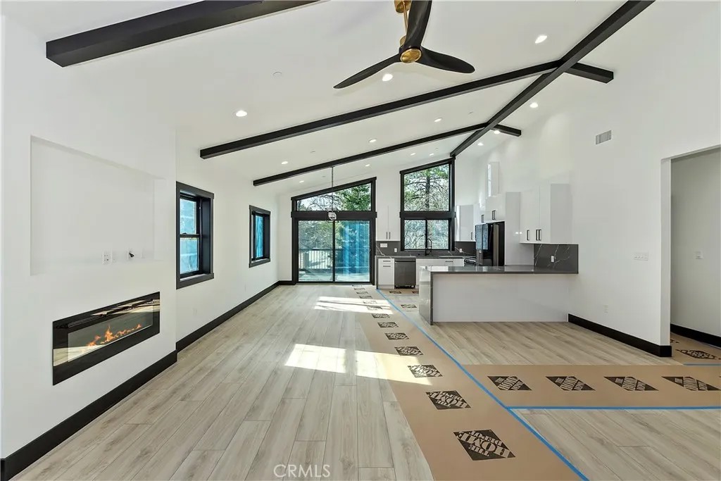 556 Lucerne Drive