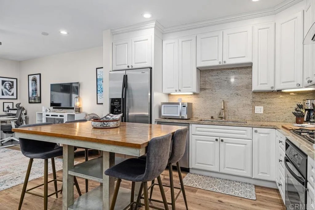 550 Park Boulevard 2401