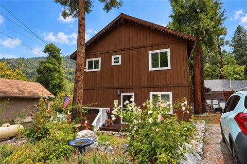 Photo of 9333 Canyon DR, Forest Falls, CA 92339 (MLS # CV26222787)