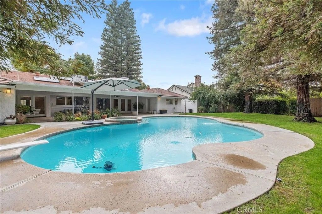 Photo of 2409 Chinon St, Bakersfield, CA 93311 (MLS # DW26000622)