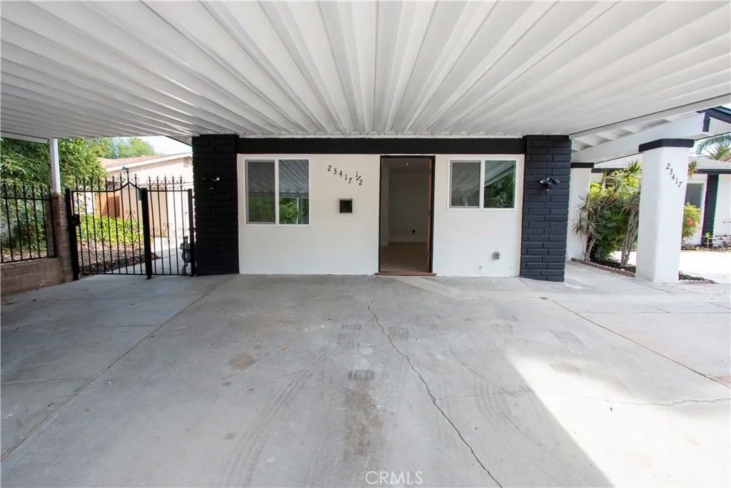 Photo of 23419 Maestro Place, Canoga Park, CA 91304 (MLS # SR26073017)