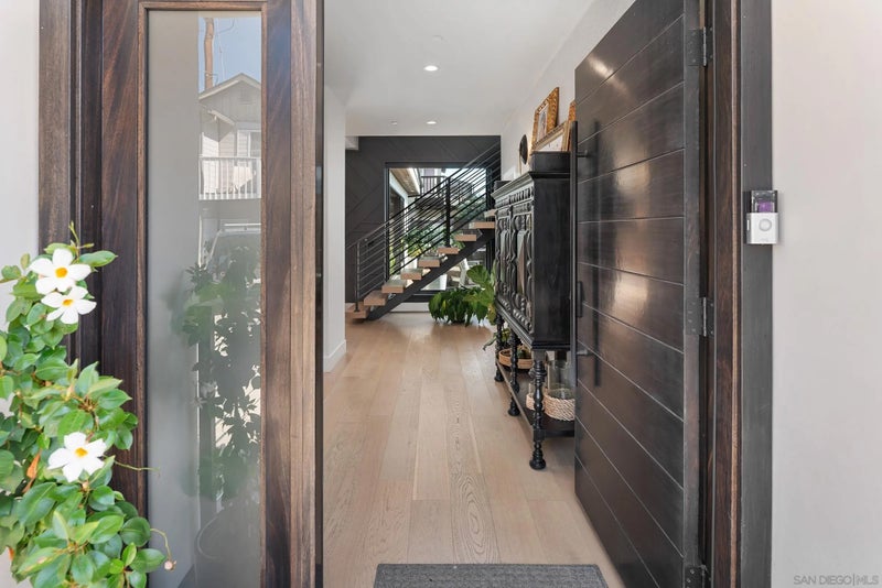 743 Glenview