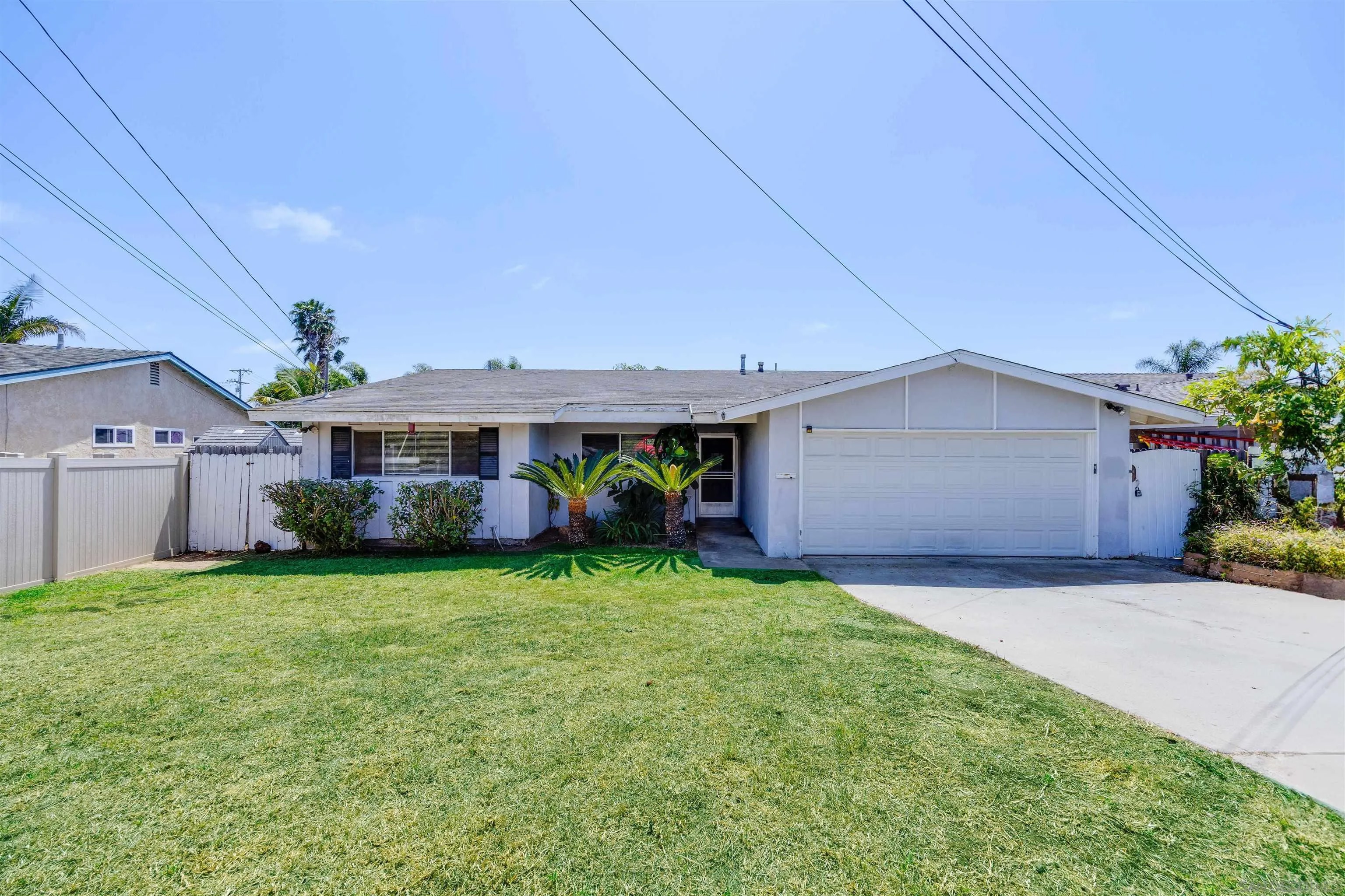 3945 Hibiscus Circle