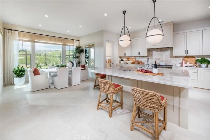 107 Oakstone