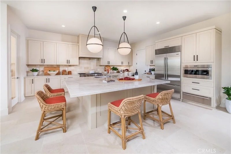 107 Oakstone