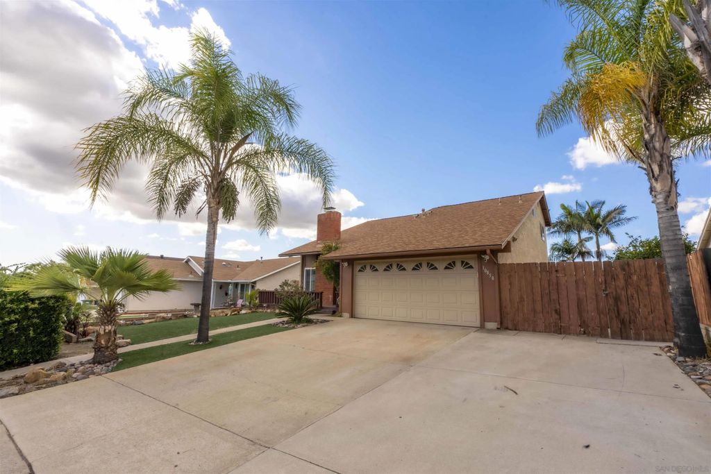 Photo of 10858 Buggywhip Dr, Spring Valley, CA 91978 (MLS # 250044332)