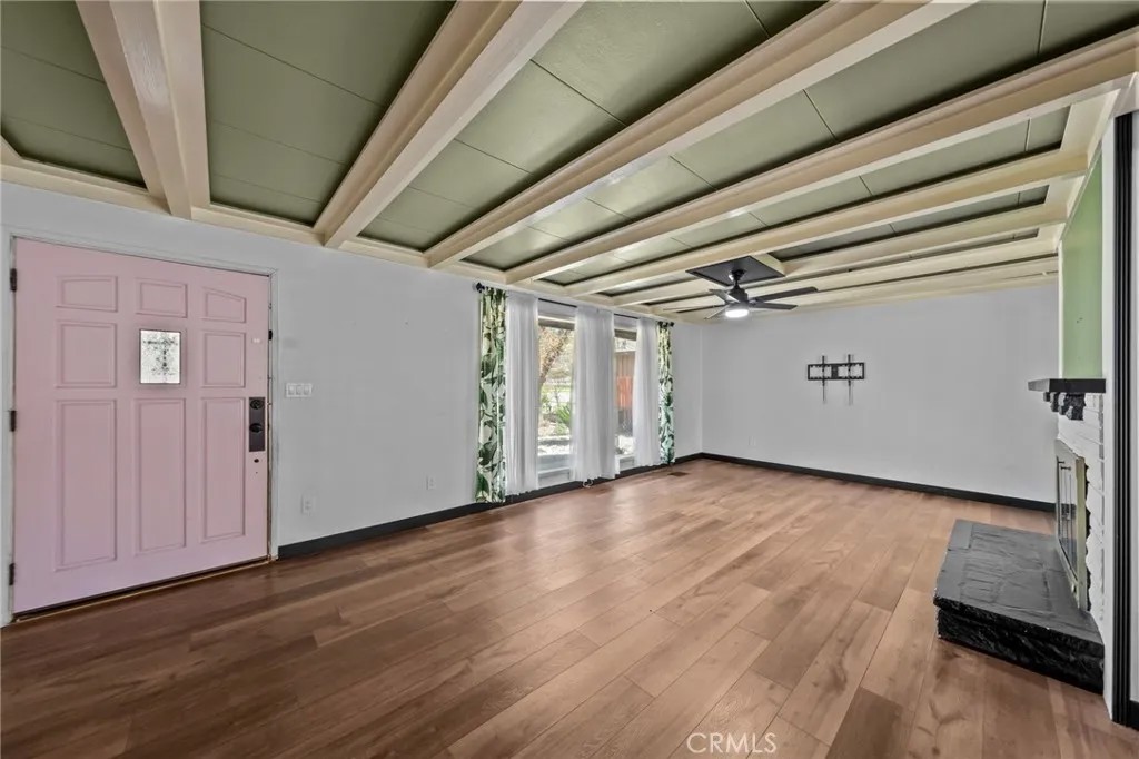 579 E 40th