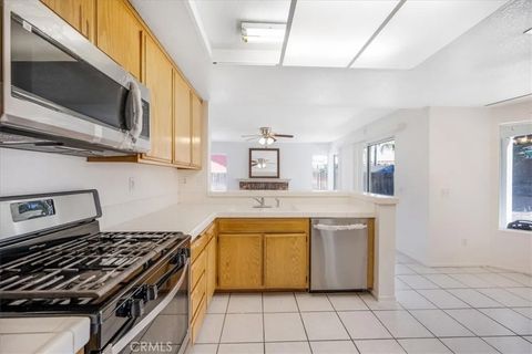 Tiny photo for 881 Sussex Street, San Jacinto, CA 92583 (MLS # SW25267415)