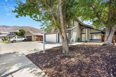 Tiny photo for 881 Sussex Street, San Jacinto, CA 92583 (MLS # SW25267415)