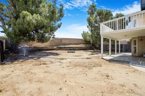 Tiny photo for 881 Sussex Street, San Jacinto, CA 92583 (MLS # SW25267415)