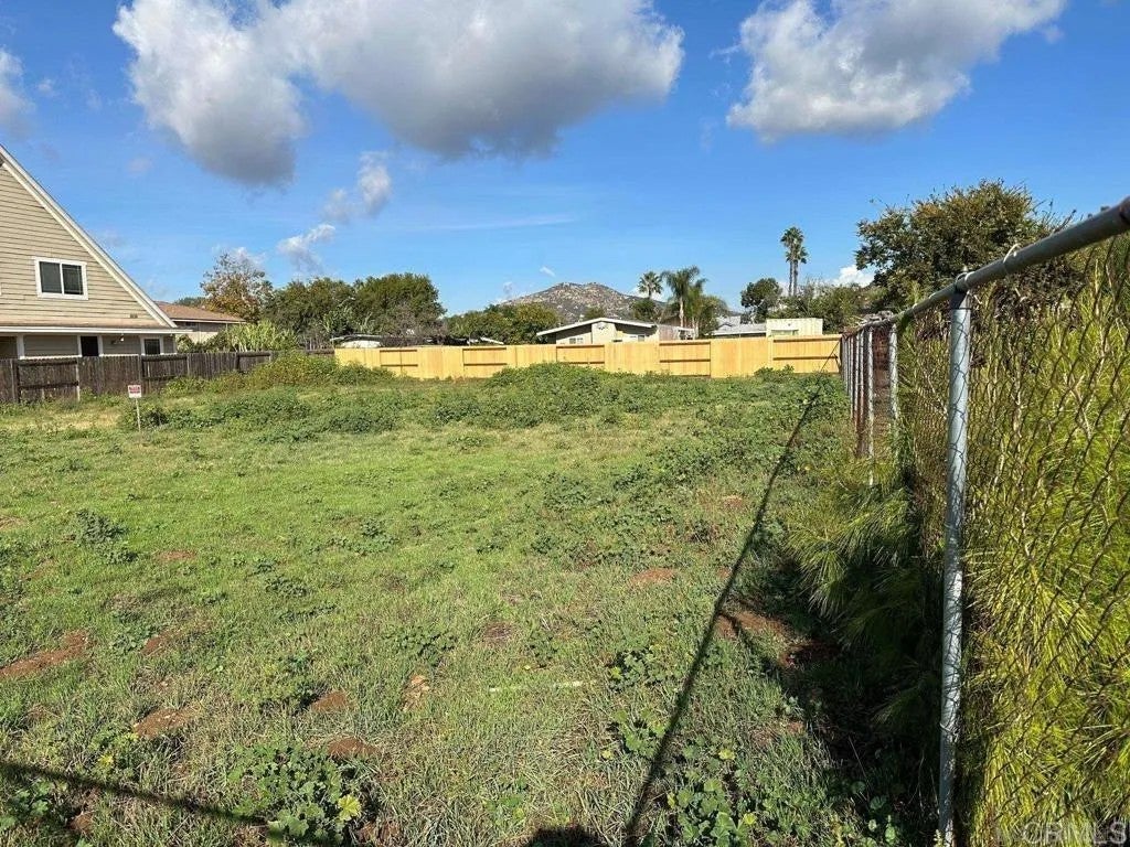 13646 Janette Lane