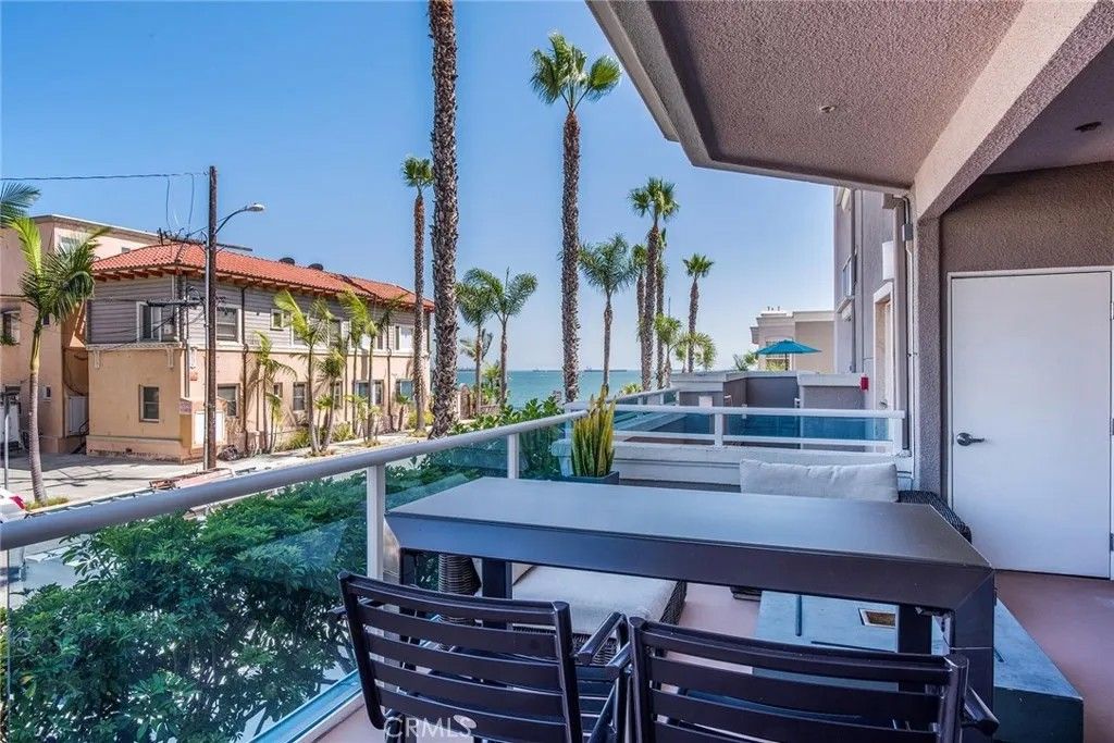Photo of 1500 E Ocean Boulevard #410, Long Beach, CA 90802 (MLS # PW26091343)