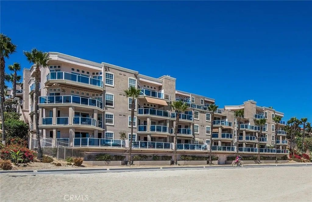 Photo of 1500 E Ocean Boulevard #410, Long Beach, CA 90802 (MLS # PW26091343)