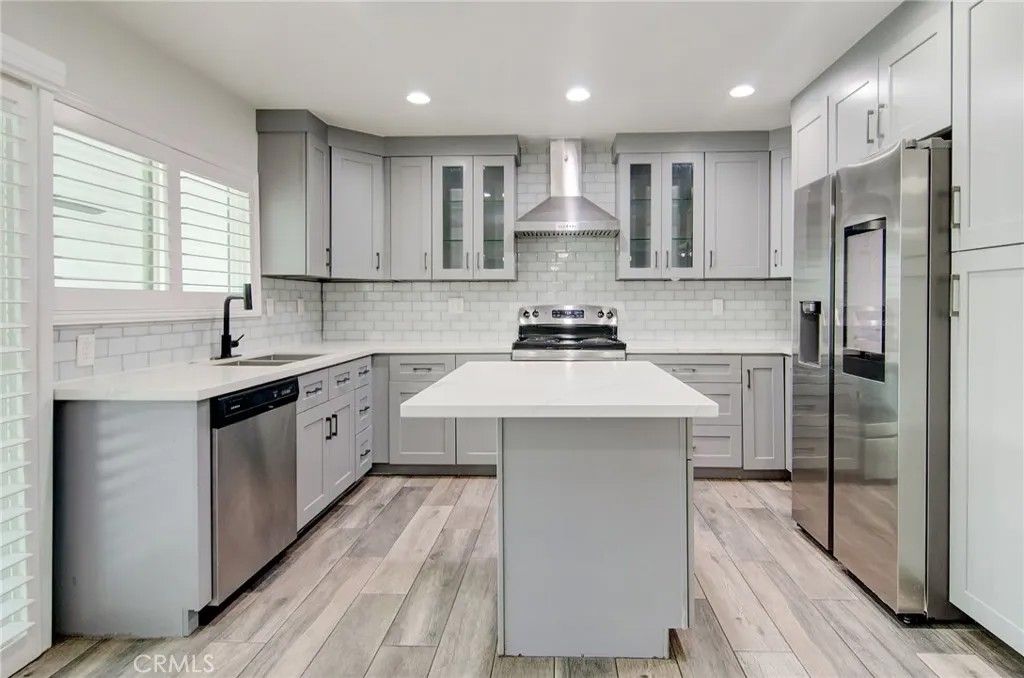 Photo of 21711 Lake Vista Drive, Lake Forest, CA 92630 (MLS # OC26016223)