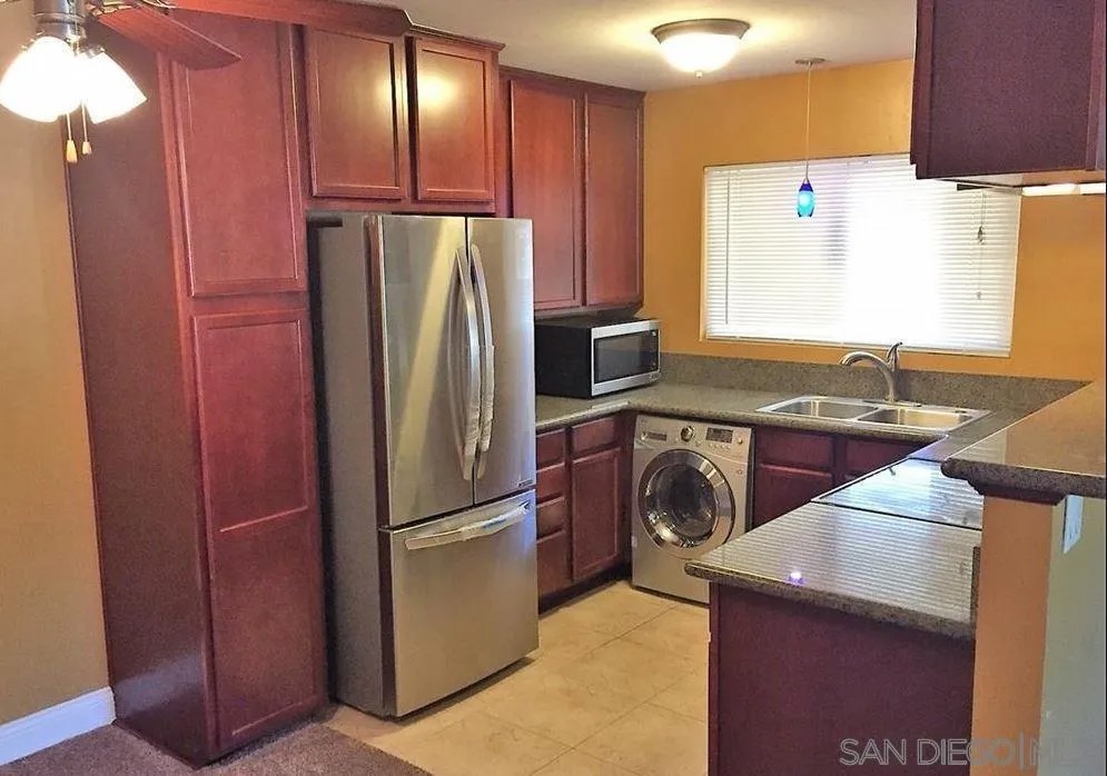 12805 Mapleview St 16