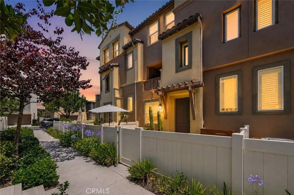 Photo of 1323 Via Lucero, Oceanside, CA 92056 (MLS # SW26129659)