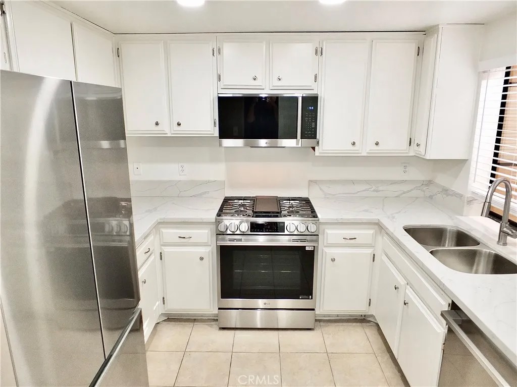 2510 E Willow 102