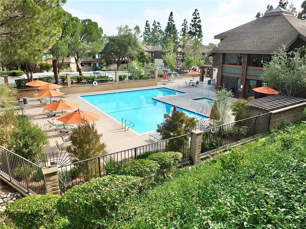 2510 E Willow 102