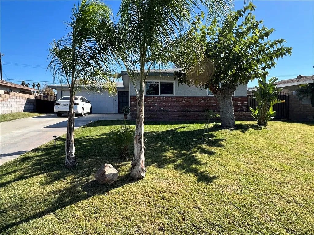 Photo of 722 Forest Park Drive, Riverside, CA 92501 (MLS # IV26117072)