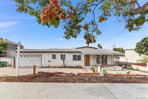 Photo of 414 First Ave, Chula Vista, CA 91910 (MLS # 250042162) Photo of 414 First Ave, Chula Vista, CA 91910 (MLS # 250042162)