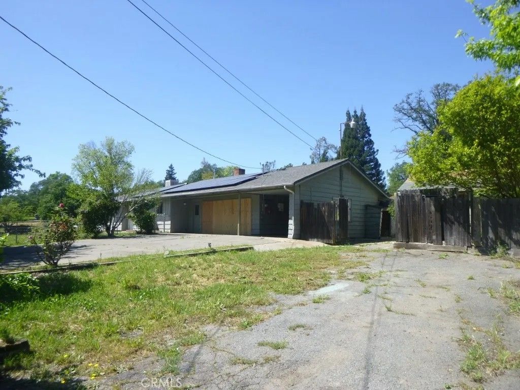 Photo of 125 Fairhill Dr, Oroville, CA 95966 (MLS # SN26073362)