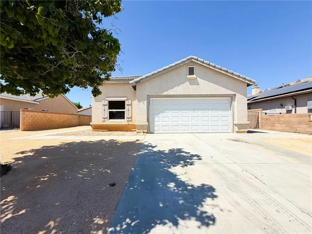 44115 Greentree Court
