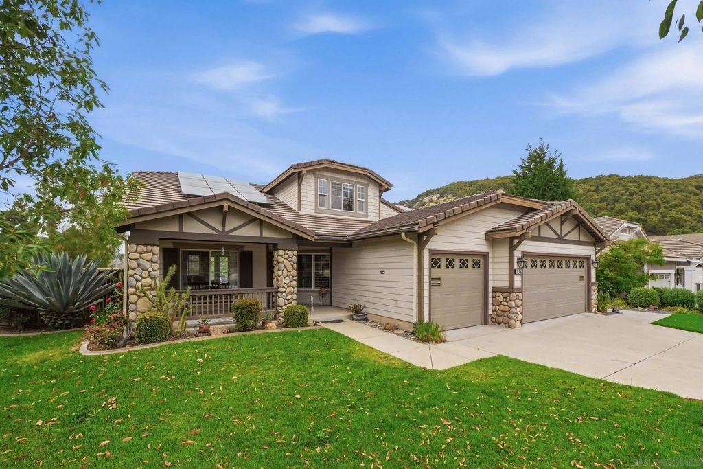 Photo of 3204 Meadow Creek, Escondido, CA 92027 (MLS # 260007598)