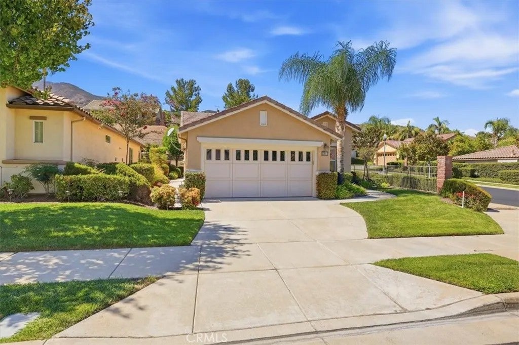 23941 Boulder Oaks