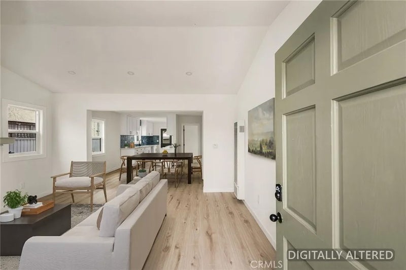 2065 W 65th