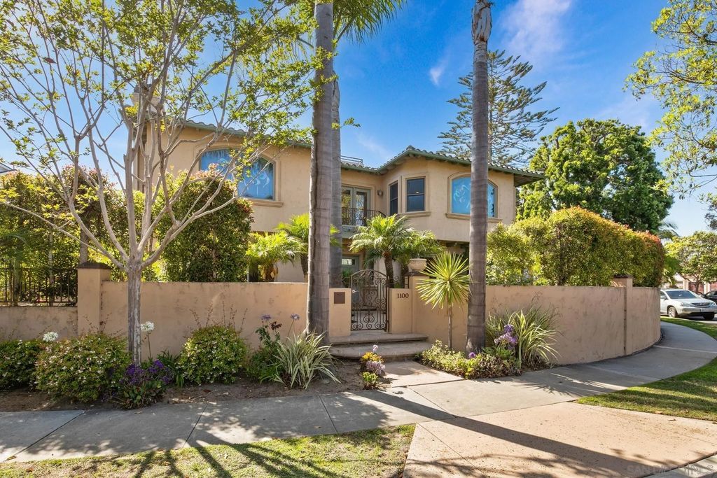 Photo of 1100 Pine St, Coronado, CA 92118 (MLS # 260008287)