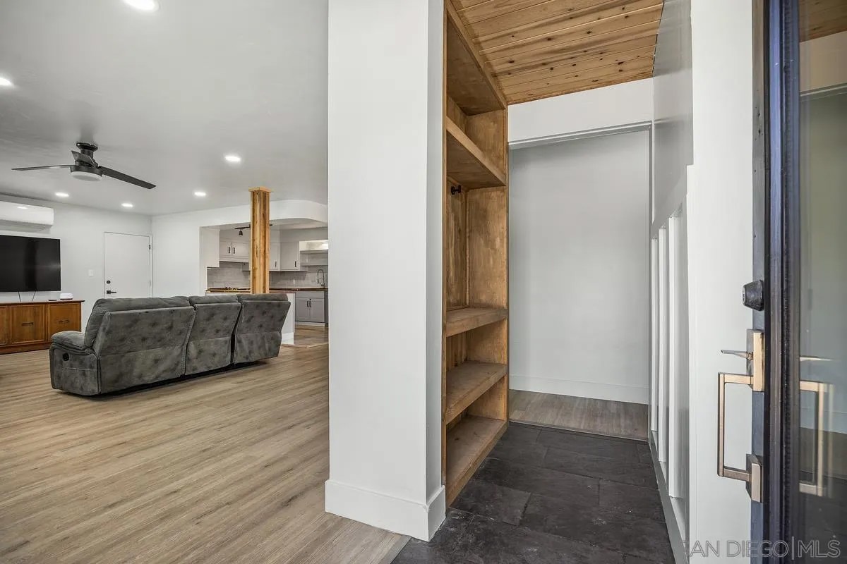 1211 E Mission Road