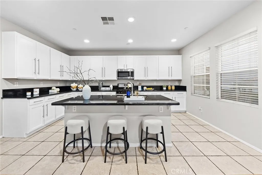 7353 W Ellena West 64