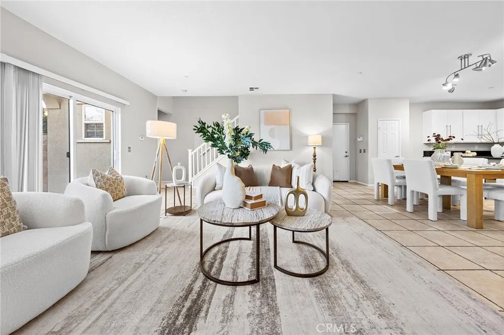 7353 W Ellena West 64